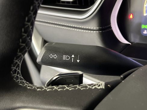 New 2025 Jeep Grand Cherokee Laredo w/ Luxury Tech Group I image 18