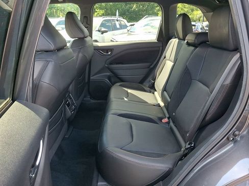 Used 2026 Subaru Forester Touring AWD/4WD image 10