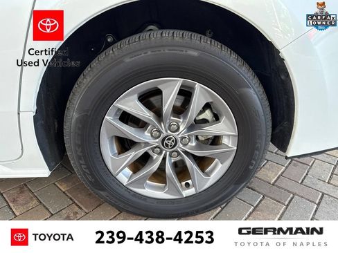 Used 2025 Toyota Sienna XLE FWD image 10