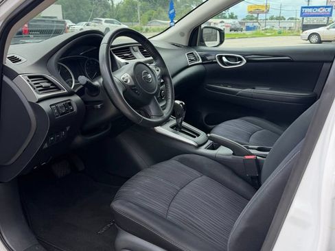 Used 2017 Nissan Sentra SV FWD image 13