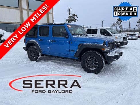Used 2024 Jeep Wrangler Sport S image 1