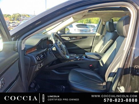 Certified 2023 Lincoln Nautilus Reserve AWD/4WD image 13