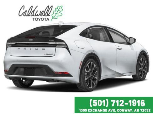 Used 2024 Toyota Prius Prime Premium FWD image 3