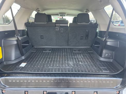 Used 2016 Toyota 4Runner SR5 image 22