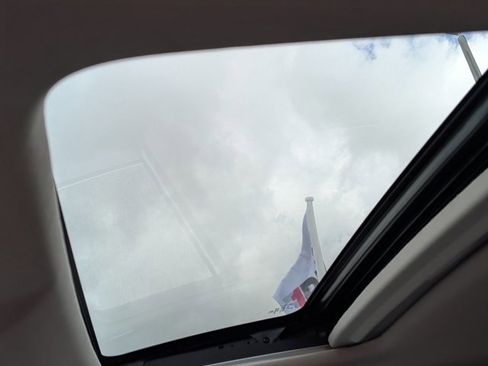 Used 2024 Honda CR-V EX-L image 14