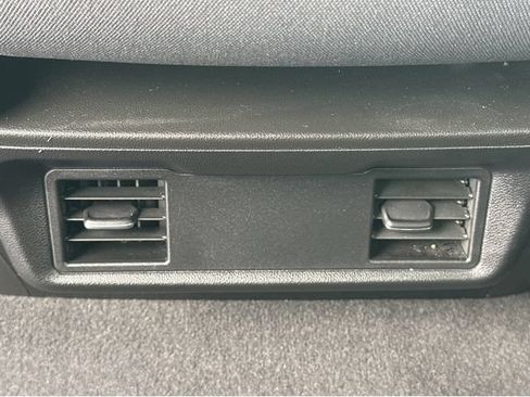 Certified 2022 Chevrolet Silverado 1500 Custom RWD image 18