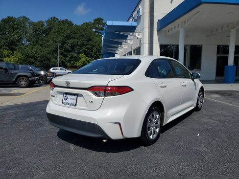 Used 2023 Toyota Corolla LE FWD image 6