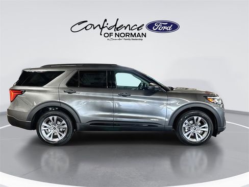 New 2026 Ford Explorer Active image 10