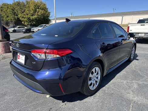 Certified 2022 Toyota Corolla LE image 31