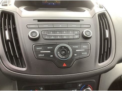 Used 2017 Ford Escape SE image 17