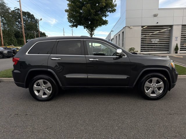 Used 2011 Jeep Grand Cherokee Limited AWD/4WD image 9