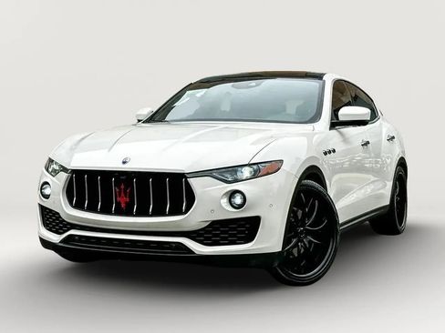 Used 2018 Maserati Levante AWD/4WD image 14