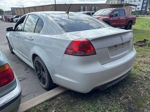 Used 2009 Pontiac G8 w/ Premium Package image 4