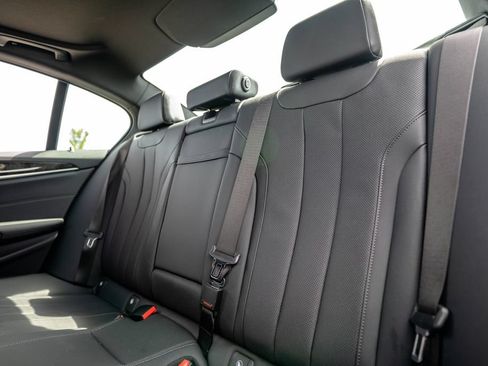 Certified 2023 BMW 530i xDrive w/ Premium Package AWD/4WD image 33