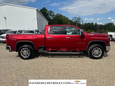 Used 2025 Chevrolet Silverado 2500 LTZ w/ LTZ Plus Package AWD/4WD image 8