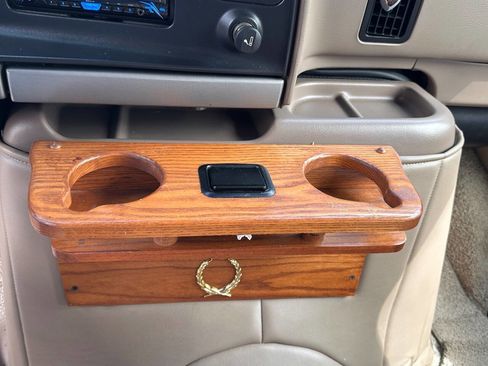 Used 1994 Ford E-150 and Econoline 150 RWD image 12