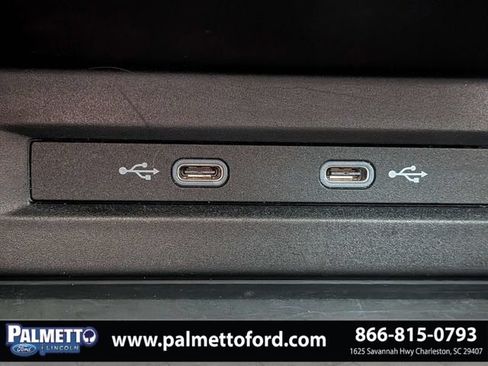 Used 2021 Volkswagen Tiguan SE w/ Panoramic Sunroof Package FWD image 24