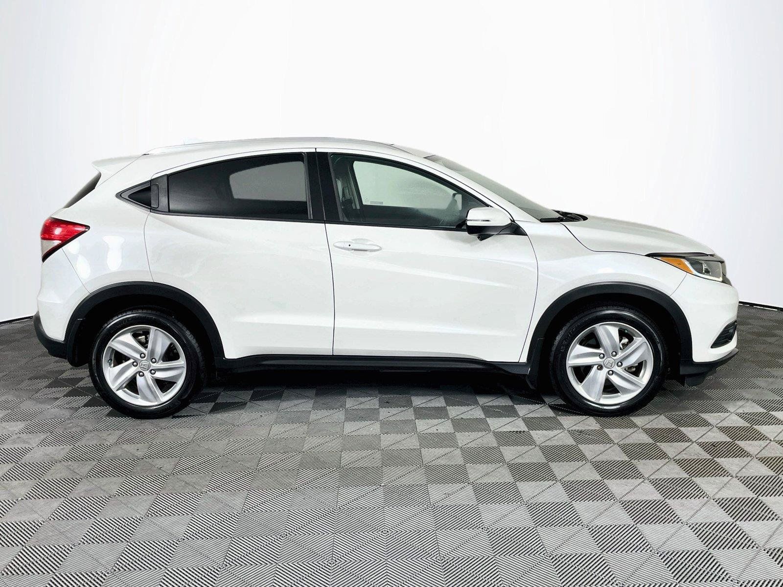 Used 2019 Honda HR-V EX image 12