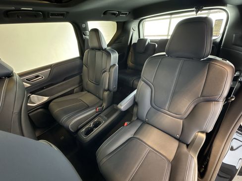 New 2026 INFINITI QX80 4WD image 23