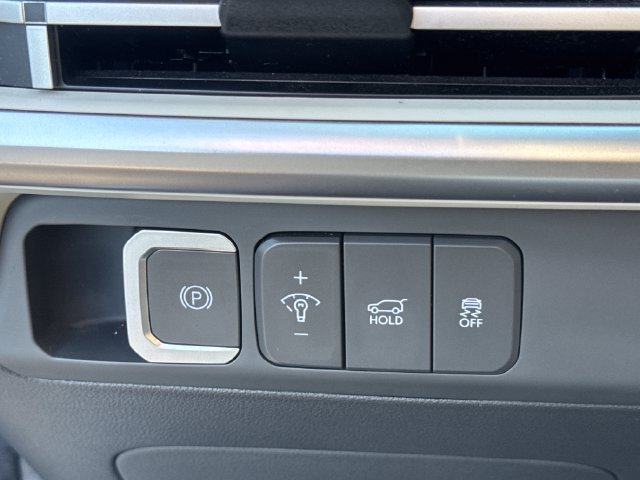 Used 2024 Hyundai Santa Fe SEL FWD image 26