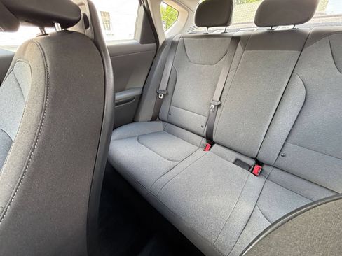 Used 2025 Kia K4 FWD image 39