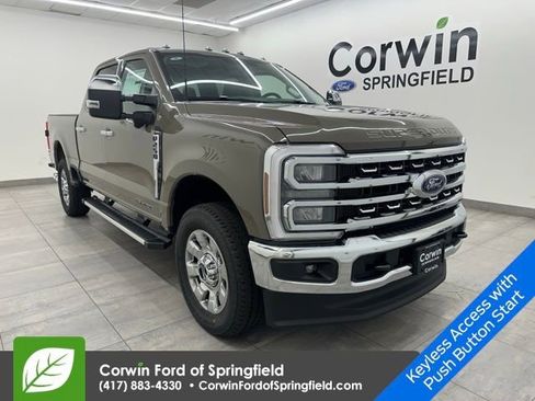New 2026 Ford F250 Lariat w/ Chrome Package image 7