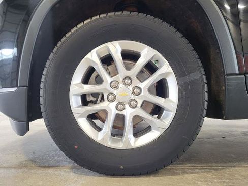 Used 2020 Chevrolet Traverse LT image 10