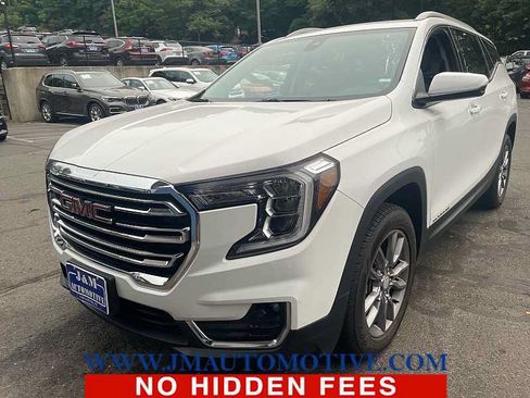 Used 2024 GMC Terrain SLT AWD/4WD image 1