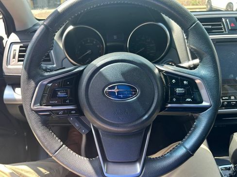 Used 2019 Subaru Outback 2.5i Limited w/ Popular Package #2 AWD/4WD image 8
