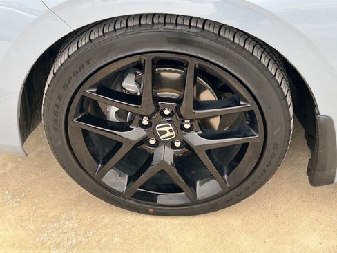 Certified 2024 Honda Civic Sport image 9