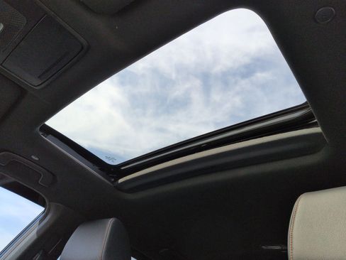 Used 2024 Honda CR-V Sport Touring image 28