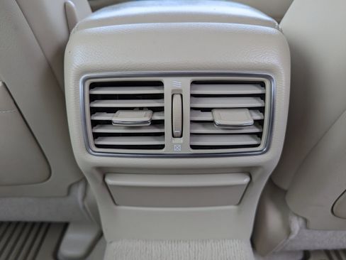 Used 2015 INFINITI Q50 Premium w/ Navigation Package image 34