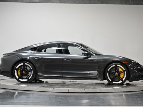 Used 2021 Porsche Taycan Turbo S image 16