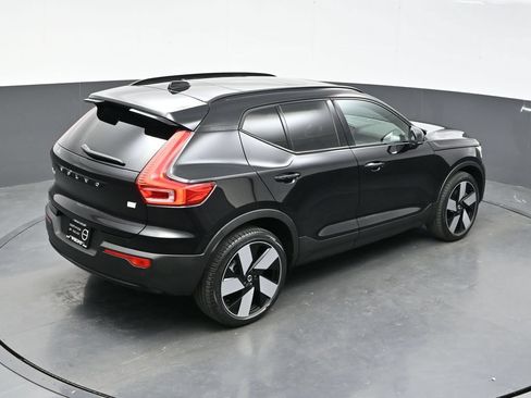 Used 2023 Volvo XC40 Recharge Ultimate w/ Protection Package Premier AWD/4WD image 37