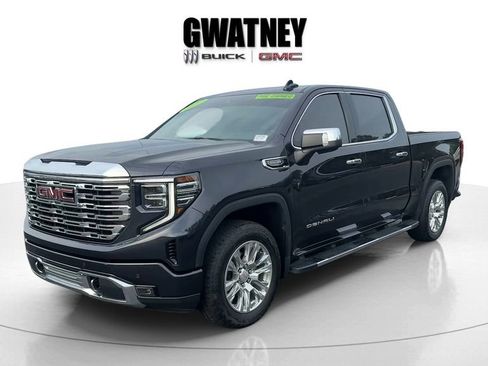 Used 2022 GMC Sierra 1500 Denali AWD/4WD image 1