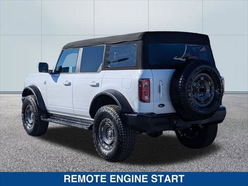 Certified 2025 Ford Bronco Outer Banks w/ Sasquatch Package image 3