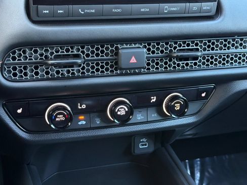 Certified 2025 Honda HR-V Sport image 20