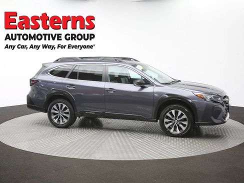 Used 2023 Subaru Outback Limited AWD/4WD image 41