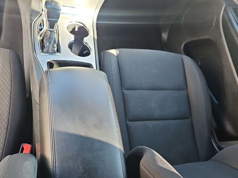 Used 2020 Jeep Grand Cherokee Laredo image 25