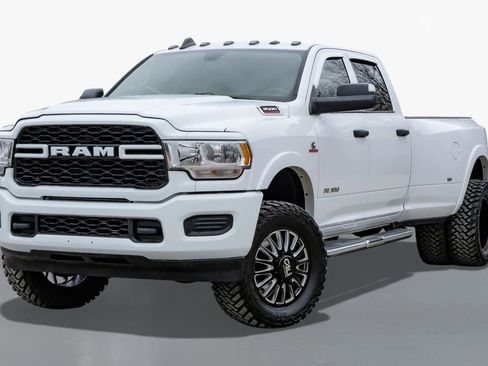 Used 2020 RAM 3500 Tradesman image 5