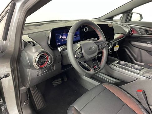 New 2026 Chevrolet Equinox EV RS image 3