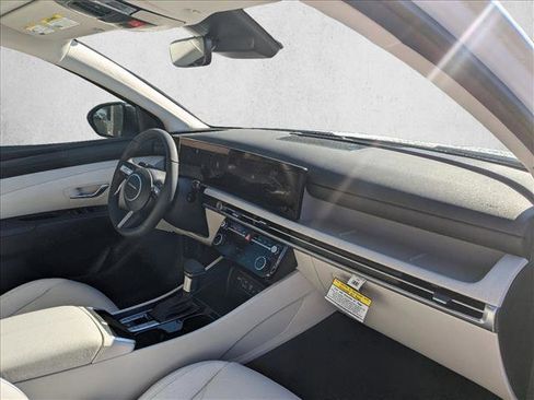 Used 2025 Hyundai Tucson SEL image 21