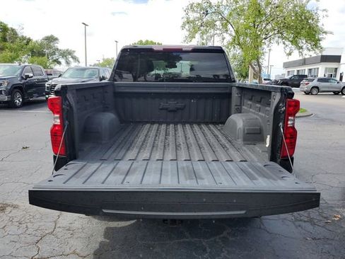 Used 2022 Chevrolet Silverado 1500 LT image 9
