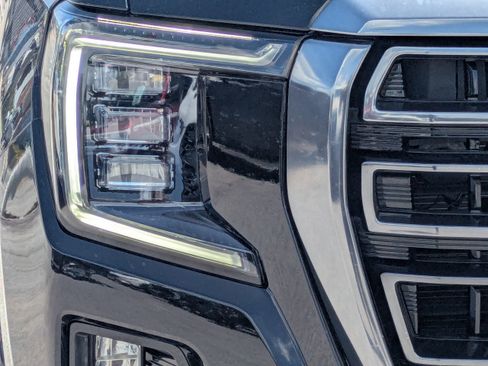 Used 2023 GMC Yukon AT4 w/ LPO, Floor Liner Package AWD/4WD image 10