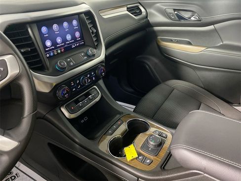 Used 2023 GMC Acadia SLE w/ Driver Convenience Package image 20