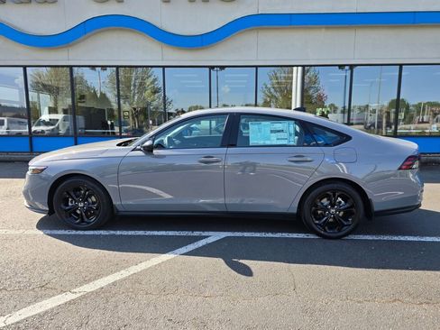 New 2025 Honda Accord SE image 2