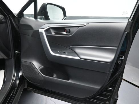 Used 2025 Toyota RAV4 LE image 18