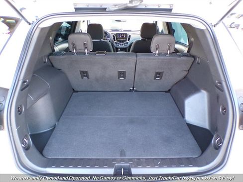 Used 2020 Chevrolet Equinox LS FWD image 9