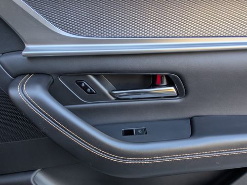 Used 2025 MAZDA CX-90 Plug-In Hybrid w/ Premium Plus image 23