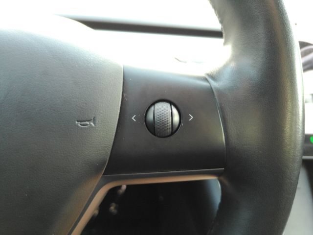 Used 2018 Tesla Model 3 Long Range RWD image 35